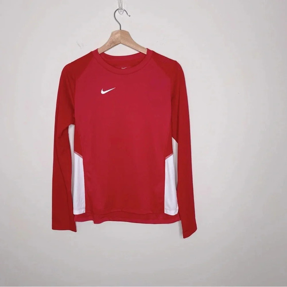 Nike Trainig One Dri-FIT standard fit long-sleeve top in Red - Picture 1 of 8